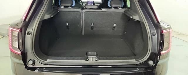 Volvo EX30 Plus Twin Motor AWD 2026 — side view