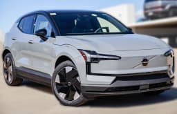 Volvo EX30 Plus Twin Motor AWD 2026 — side view