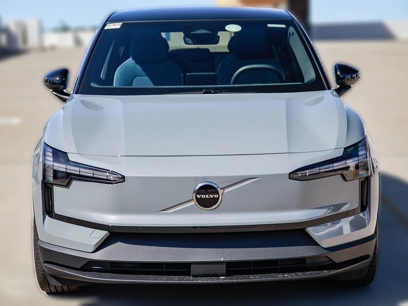 Volvo EX30 Plus Twin Motor AWD 2026 — side view
