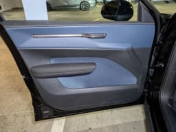 Volvo EX30 Ultra Twin Motor AWD 2026 — side view