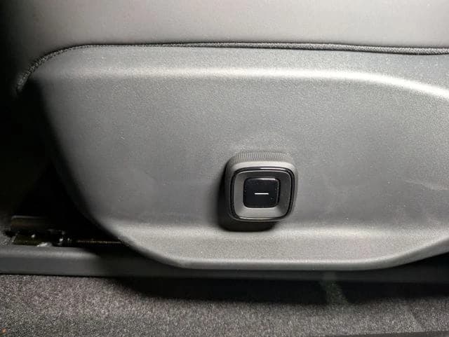 Volvo EX30 Ultra Twin Motor AWD 2026 — side view