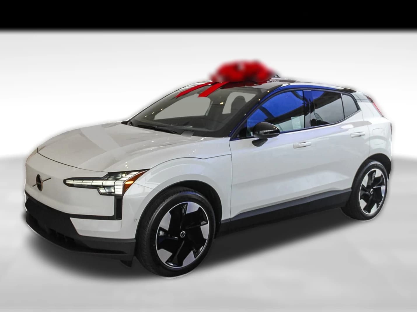 Volvo EX30 Ultra Twin Motor AWD 2026 — side view