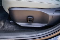 Volvo EX30 Ultra Twin Motor AWD 2026 — side view