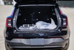 Volvo EX30 Ultra Twin Motor AWD 2026 — side view