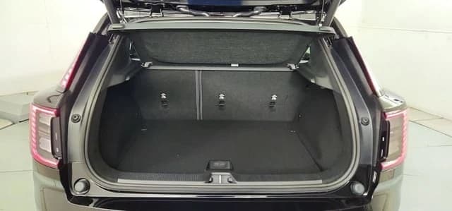 Volvo EX30 Ultra Twin Motor AWD 2026 — side view