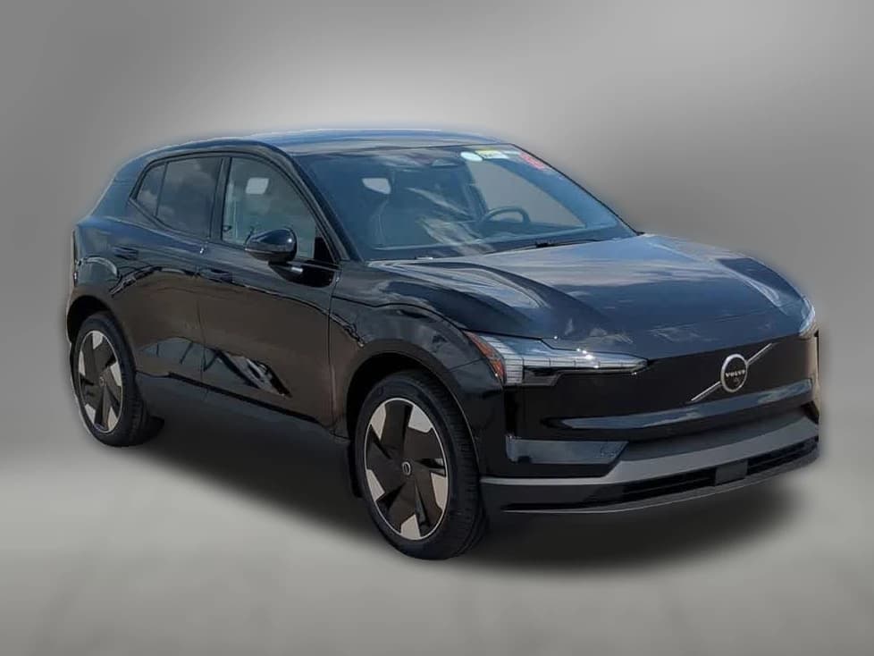 Volvo EX30 Ultra Twin Motor AWD 2026 — side view