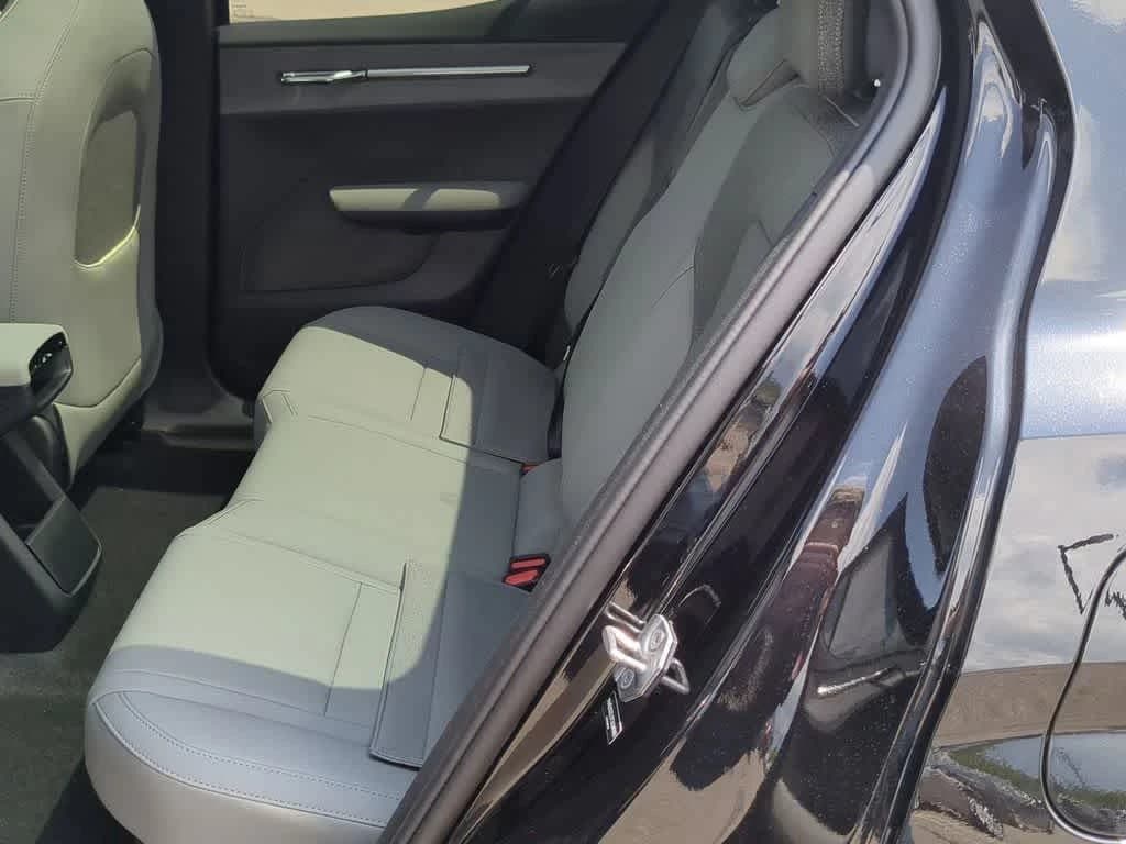 Volvo EX30 Ultra Twin Motor AWD 2026 — side view