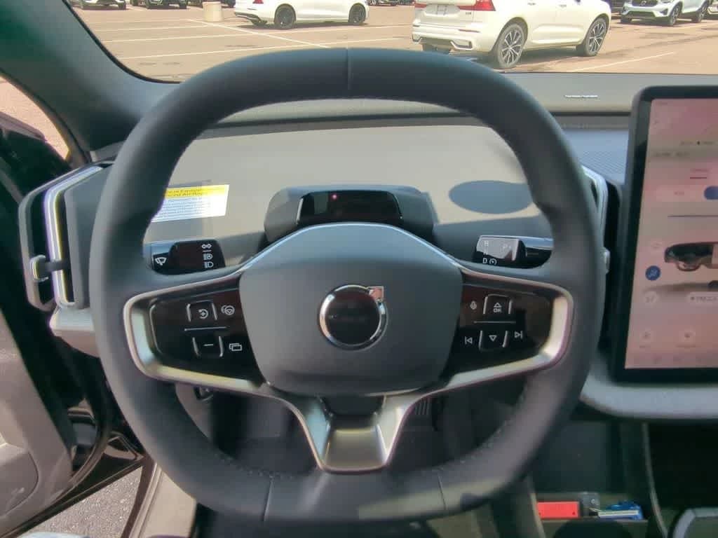 Volvo EX30 Ultra Twin Motor AWD 2026 — side view