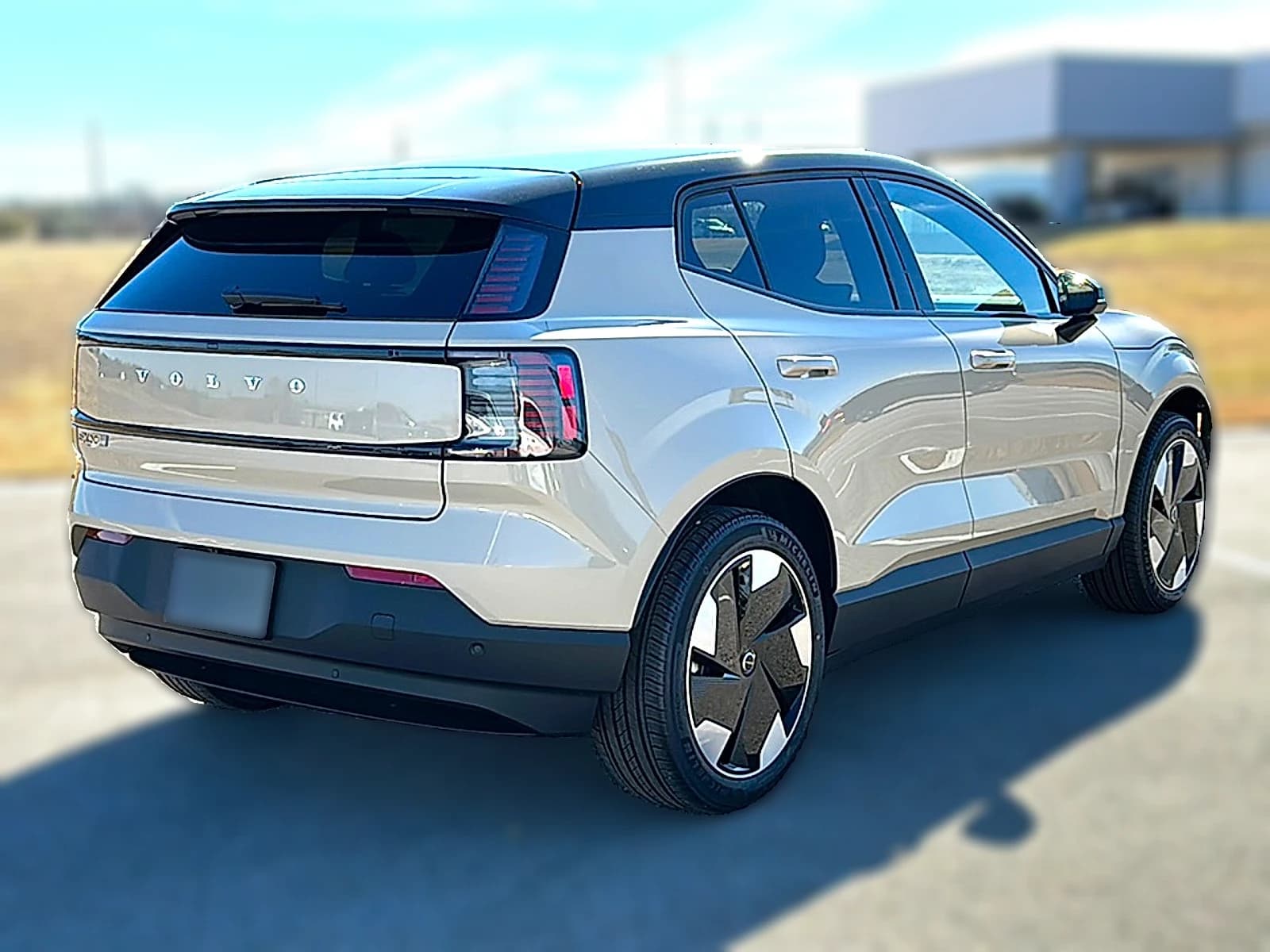 Volvo EX30 Plus Single Motor RWD 2026 — side view