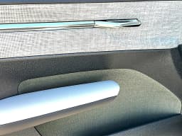 Volvo EX30 Plus Single Motor RWD 2026 — side view