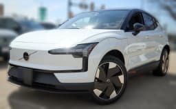 Volvo EX30 Plus Single Motor RWD 2026 — side view