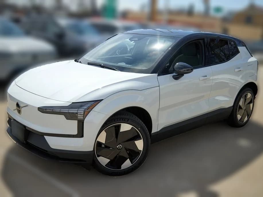 Volvo EX30 Plus Single Motor RWD 2026 — side view