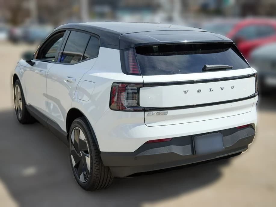 Volvo EX30 Plus Single Motor RWD 2026 — side view