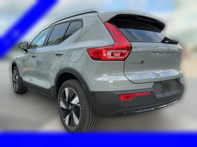 Volvo EX40 Plus Twin Motor AWD 2026 — side view