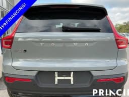 Volvo EX40 Plus Twin Motor AWD 2026 — side view