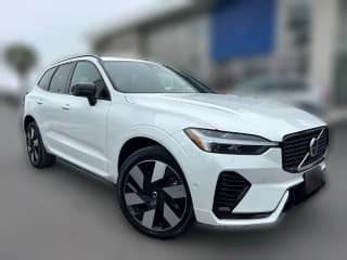 Volvo XC60 Recharge Plug-In Hybrid Plus Dark Theme T8 eAWD PHEV
