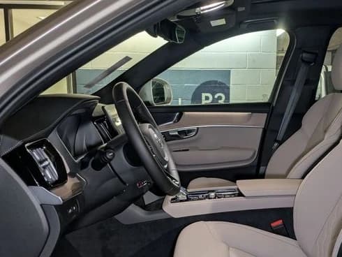 Volvo XC90 Plug-In Hybrid Plus T8 AWD 7-Seater 2026 — side view