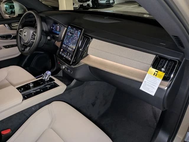 Volvo XC90 Plug-In Hybrid Plus T8 AWD 7-Seater 2026 — side view