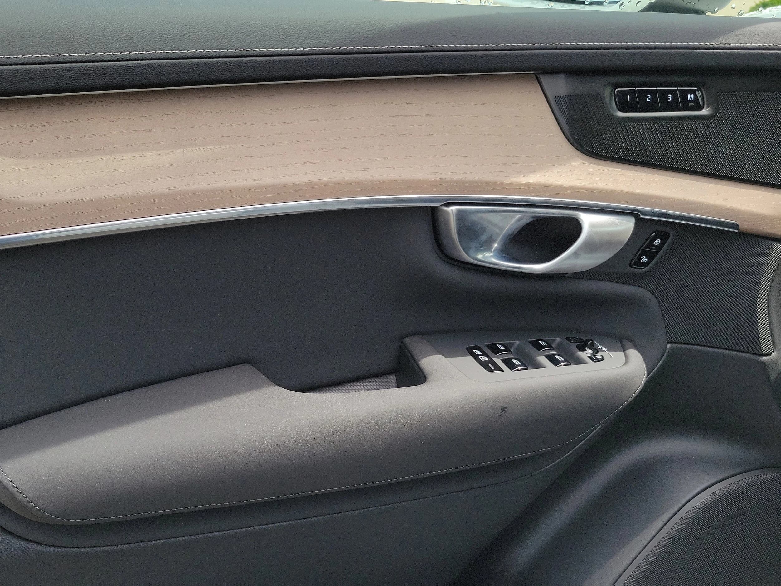 Volvo XC90 Plug-In Hybrid Plus T8 AWD 7-Seater 2026 — side view