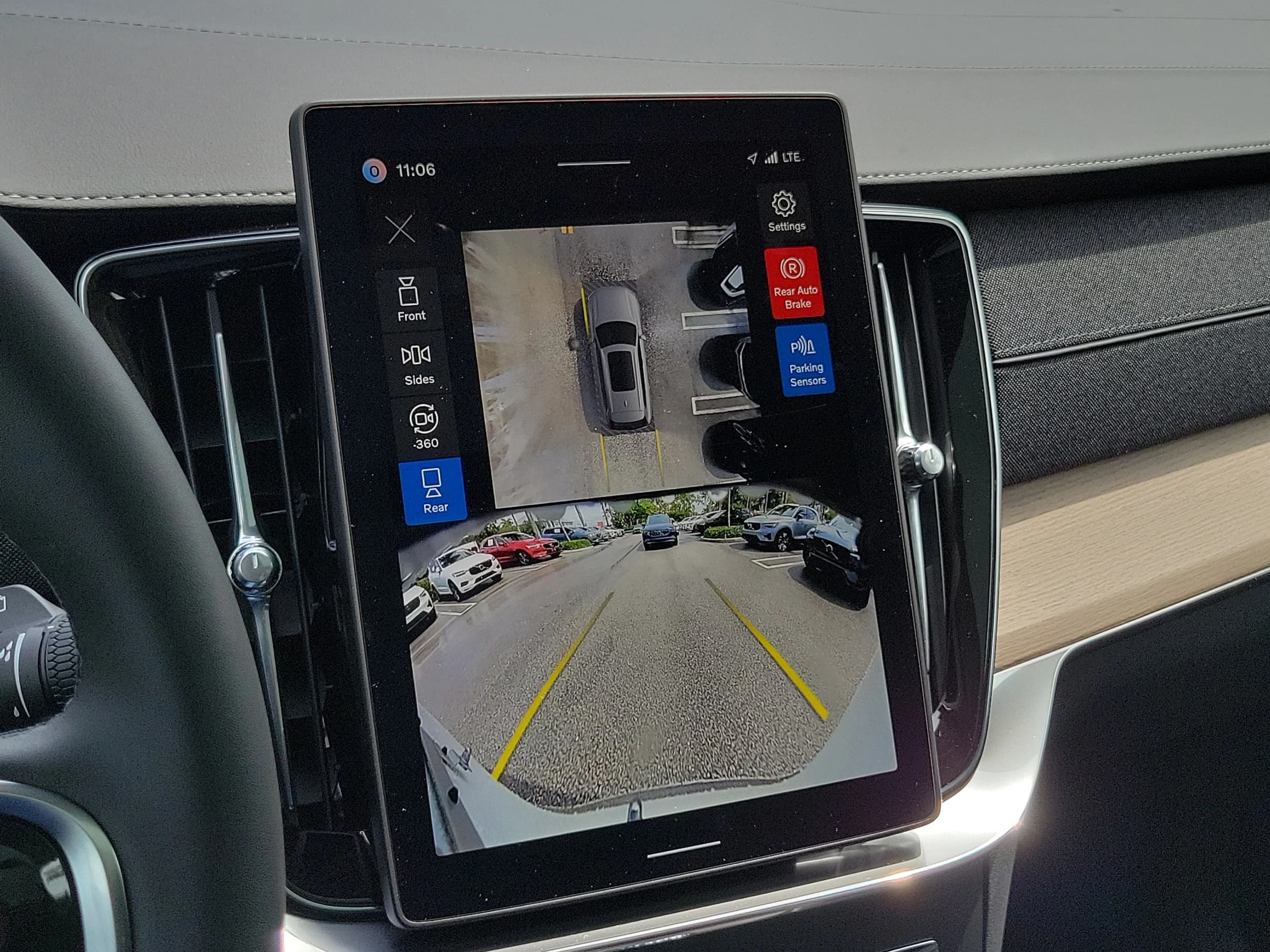 Volvo XC90 Plug-In Hybrid Plus T8 AWD 7-Seater 2026 — side view
