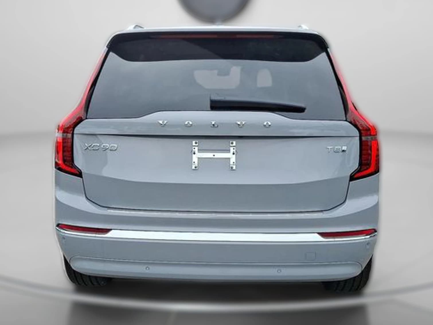Volvo XC90 Plug-In Hybrid Plus T8 AWD 7-Seater 2026 — side view