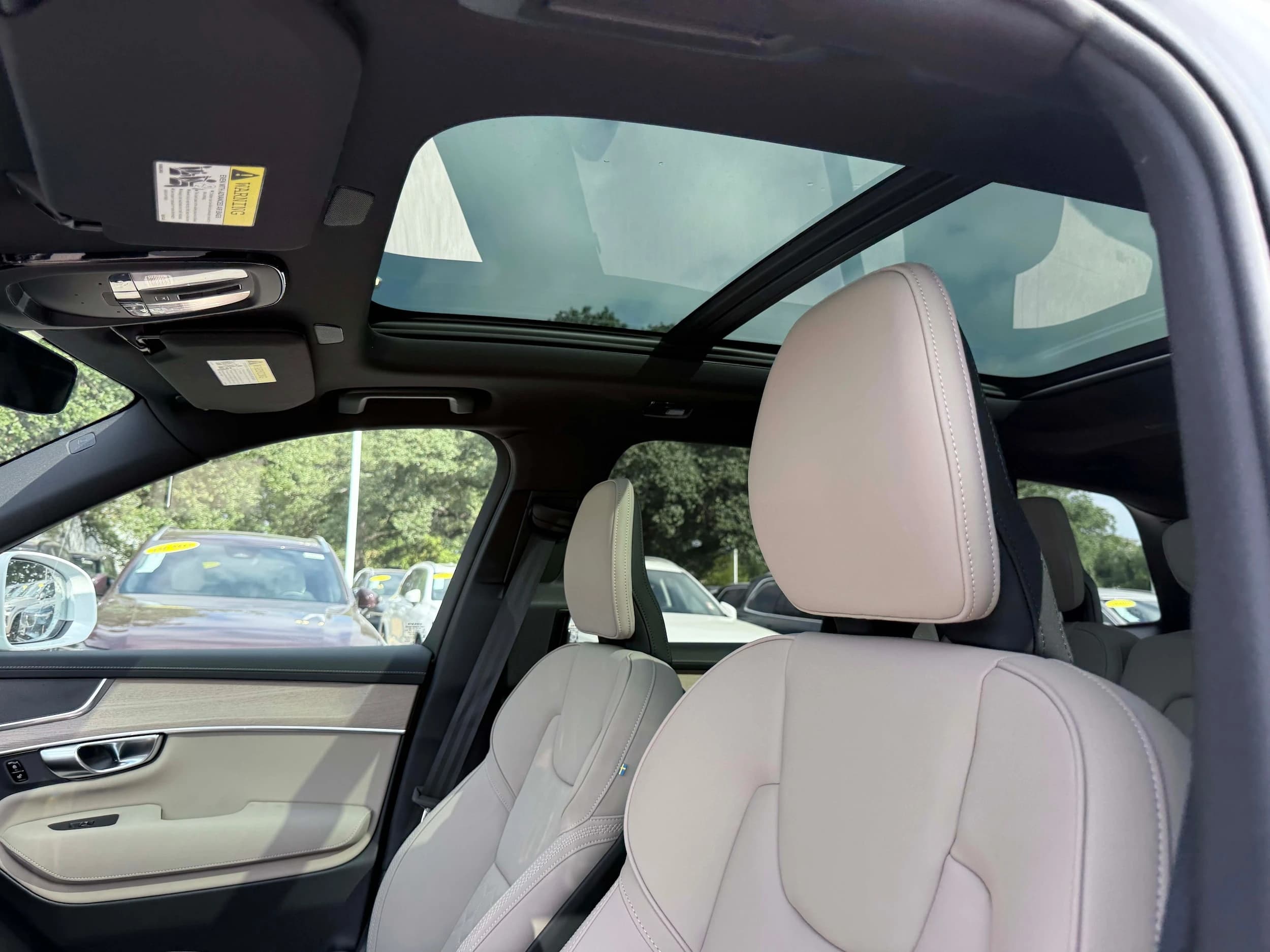 Volvo XC90 Plug-In Hybrid Plus T8 AWD 7-Seater 2026 — side view