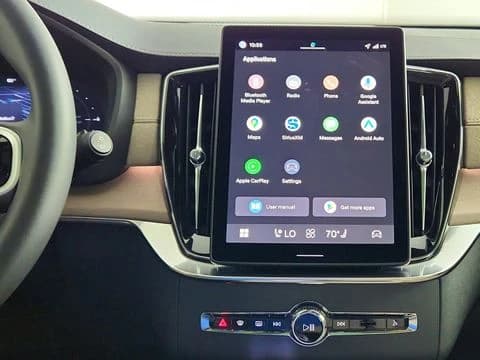 Volvo XC90 Plug-In Hybrid Plus T8 AWD 7-Seater 2026 — side view