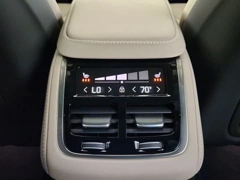 Volvo XC90 Plug-In Hybrid Plus T8 AWD 7-Seater 2026 — side view