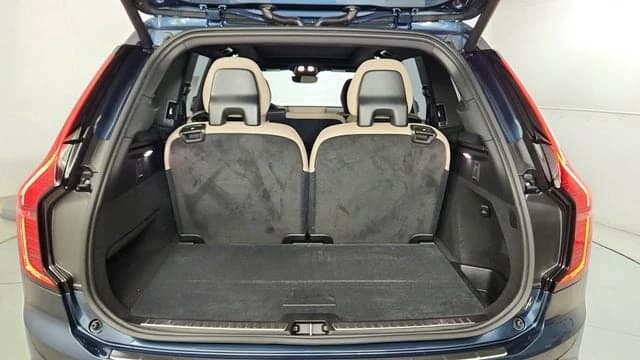 Volvo XC90 Plug-In Hybrid Plus T8 AWD 7-Seater 2026 — side view