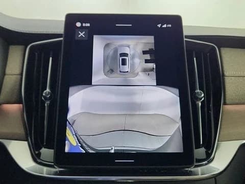 Volvo XC90 Plug-In Hybrid Plus T8 AWD 7-Seater 2026 — side view