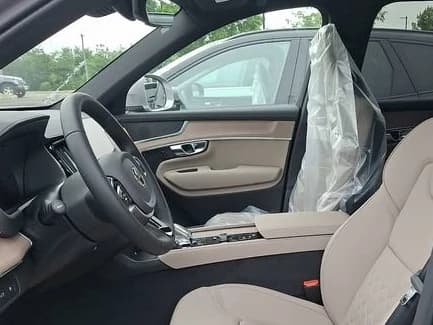Volvo XC90 Plug-In Hybrid Plus T8 AWD 7-Seater 2026 — side view