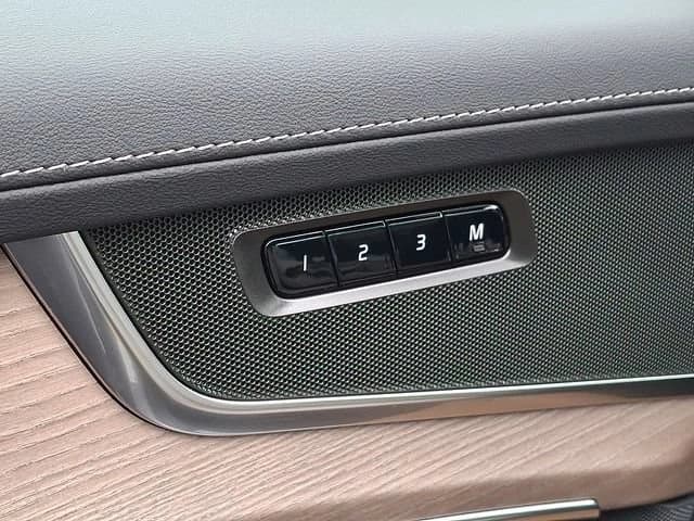 Volvo XC90 Plug-In Hybrid Plus T8 AWD 7-Seater 2026 — side view
