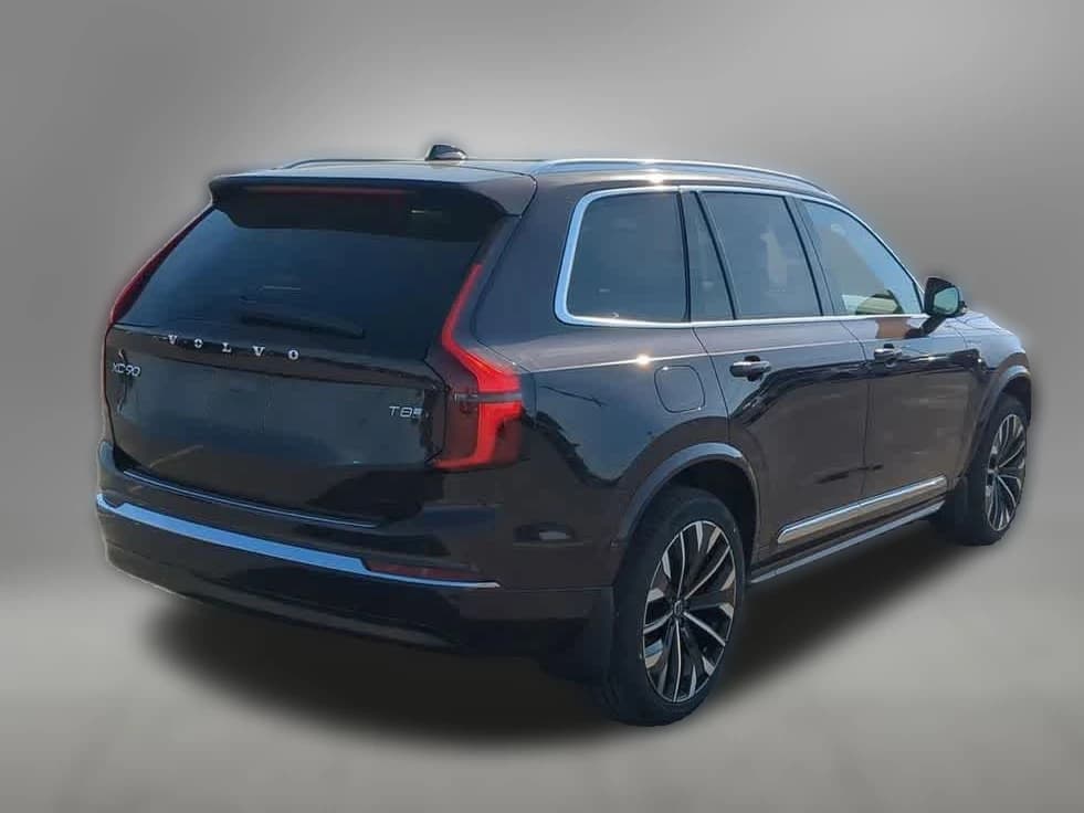 Volvo XC90 Plug-In Hybrid Plus T8 AWD 7-Seater 2026 — side view