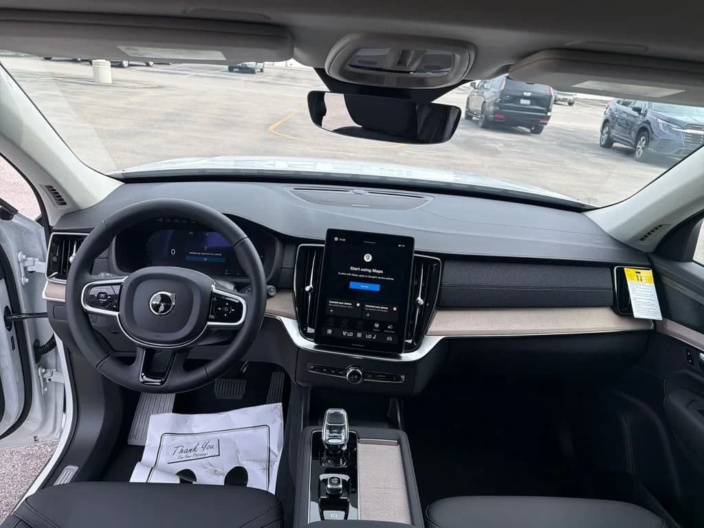 Volvo XC90 Plug-In Hybrid Plus T8 AWD 7-Seater 2026 — side view