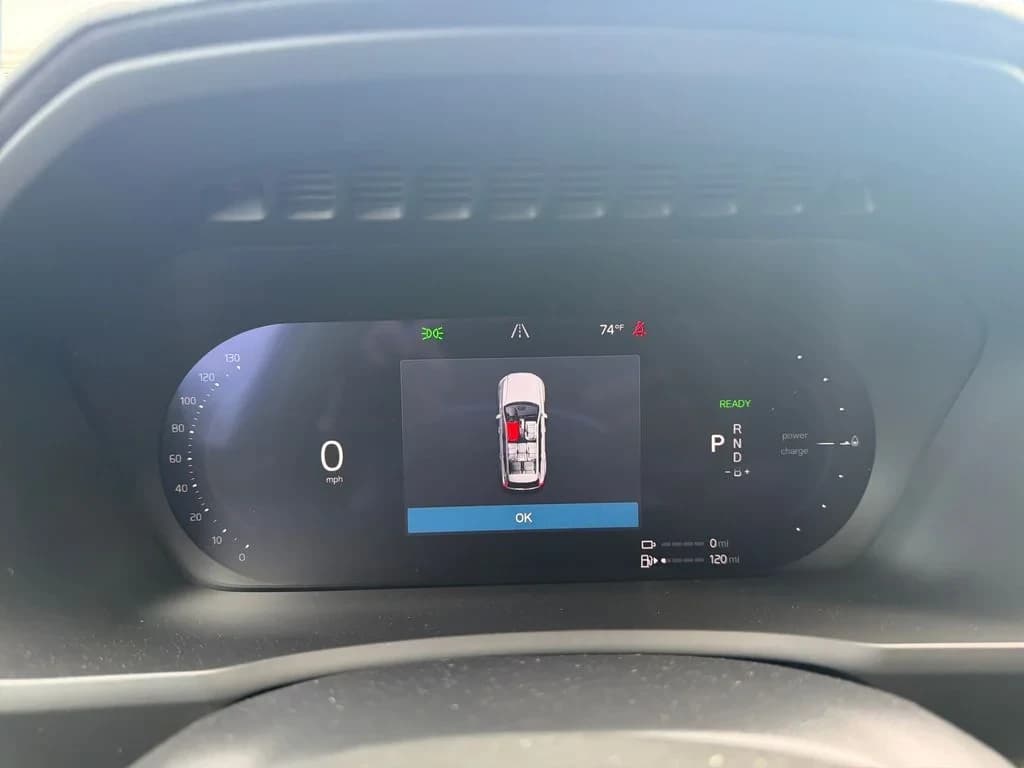 Volvo XC90 Plug-In Hybrid Plus T8 AWD 7-Seater 2026 — side view