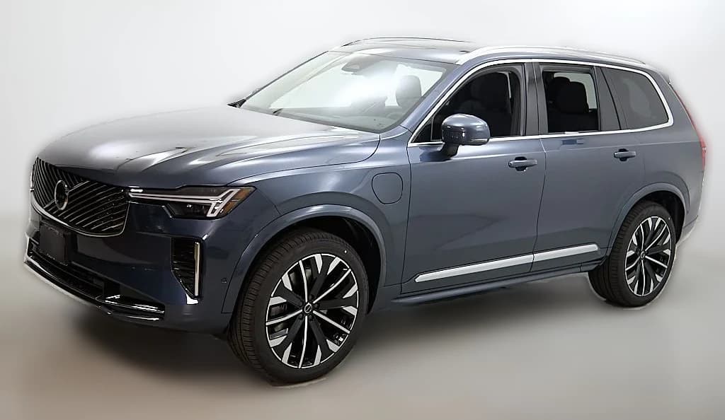 Volvo XC90 Plug-In Hybrid Plus T8 AWD 7-Seater 2026 — side view