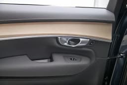 Volvo XC90 Plug-In Hybrid Plus T8 AWD 7-Seater 2026 — side view