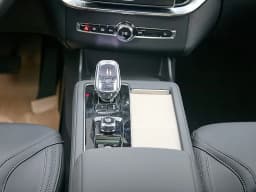 Volvo XC90 Plug-In Hybrid Plus T8 AWD 7-Seater 2026 — side view