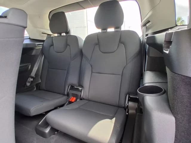 Volvo XC90 Plug-In Hybrid Plus T8 AWD 7-Seater 2026 — side view