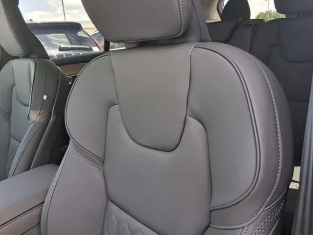 Volvo XC90 Plug-In Hybrid Plus T8 AWD 7-Seater 2026 — side view