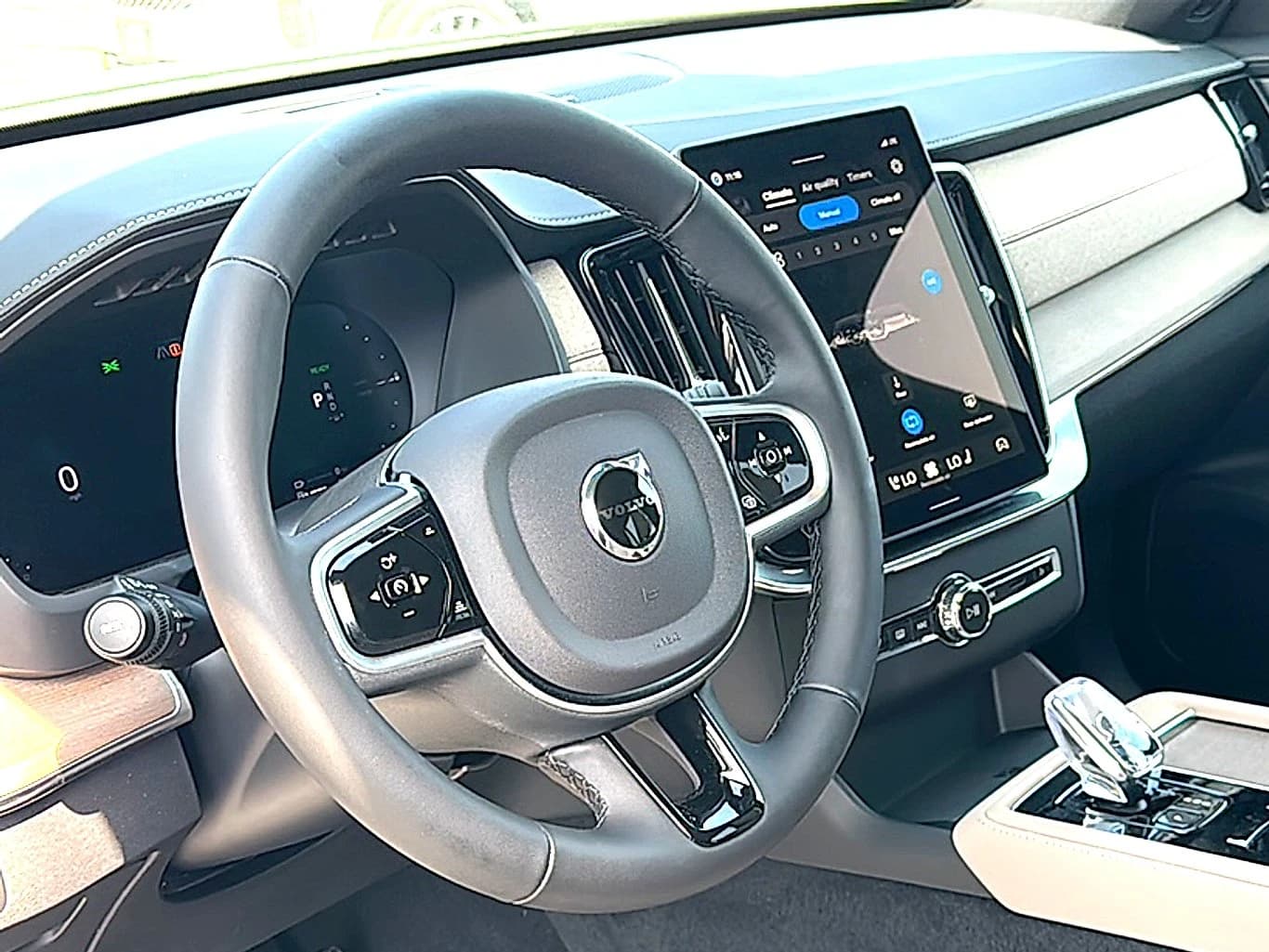 Volvo XC90 Plug-In Hybrid Plus T8 AWD 7-Seater 2026 — side view