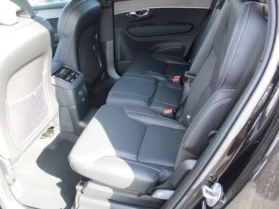 Volvo XC90 Plug-In Hybrid Ultra T8 AWD 7-Seater 2026 — side view