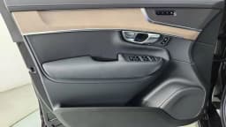 Volvo XC90 Plug-In Hybrid Core T8 AWD 7-Seater 2026 — side view
