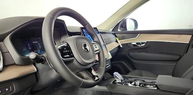 Volvo XC90 Plug-In Hybrid Core T8 AWD 7-Seater 2026 — side view