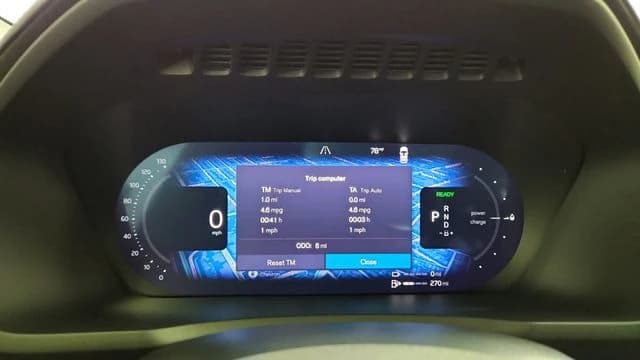 Volvo XC90 Plug-In Hybrid Core T8 AWD 7-Seater 2026 — side view