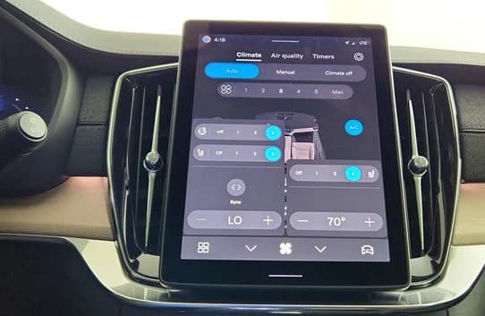 Volvo XC90 Plug-In Hybrid Core T8 AWD 7-Seater 2026 — side view