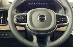 Volvo XC90 Plug-In Hybrid Core T8 AWD 7-Seater 2026 — side view