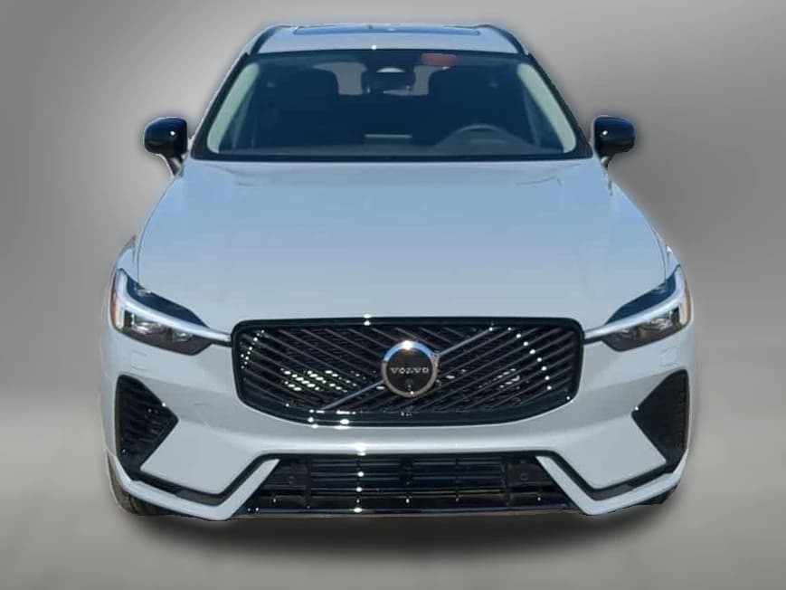 Volvo XC60 Plug-In Hybrid Plus T8 AWD 2026 — side view