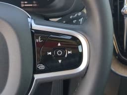 Volvo XC60 Plug-In Hybrid Plus T8 AWD 2026 — side view