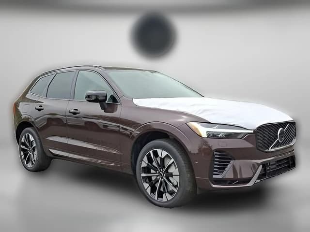 Volvo XC60 Plug-In Hybrid Plus T8 AWD 2026 — side view